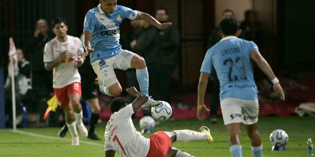 Situación de análisis de VAR CONMEBOL Sudamericana: Red Bull Bragantino vs. Sporting Cristal